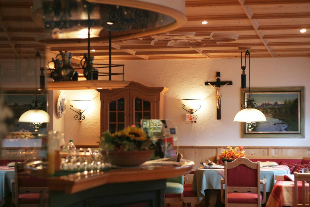 Seehotel Boutique Jaegerhof-Hubertus Faulensee Eksteriør bilde