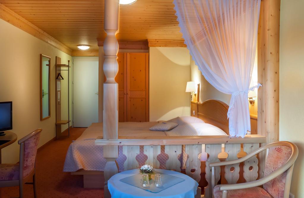 Seehotel Boutique Jaegerhof-Hubertus Faulensee Eksteriør bilde