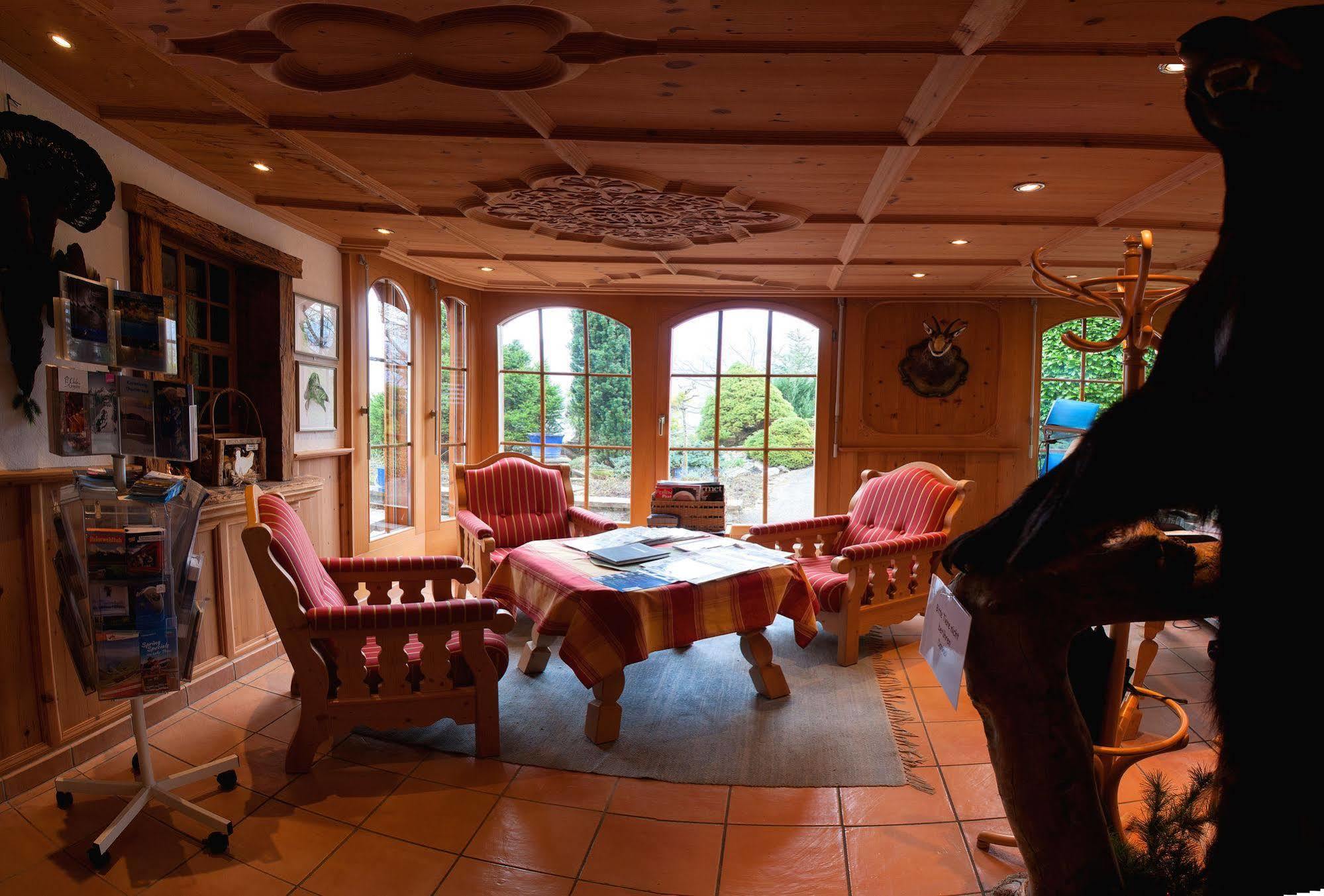 Seehotel Boutique Jaegerhof-Hubertus Faulensee Eksteriør bilde