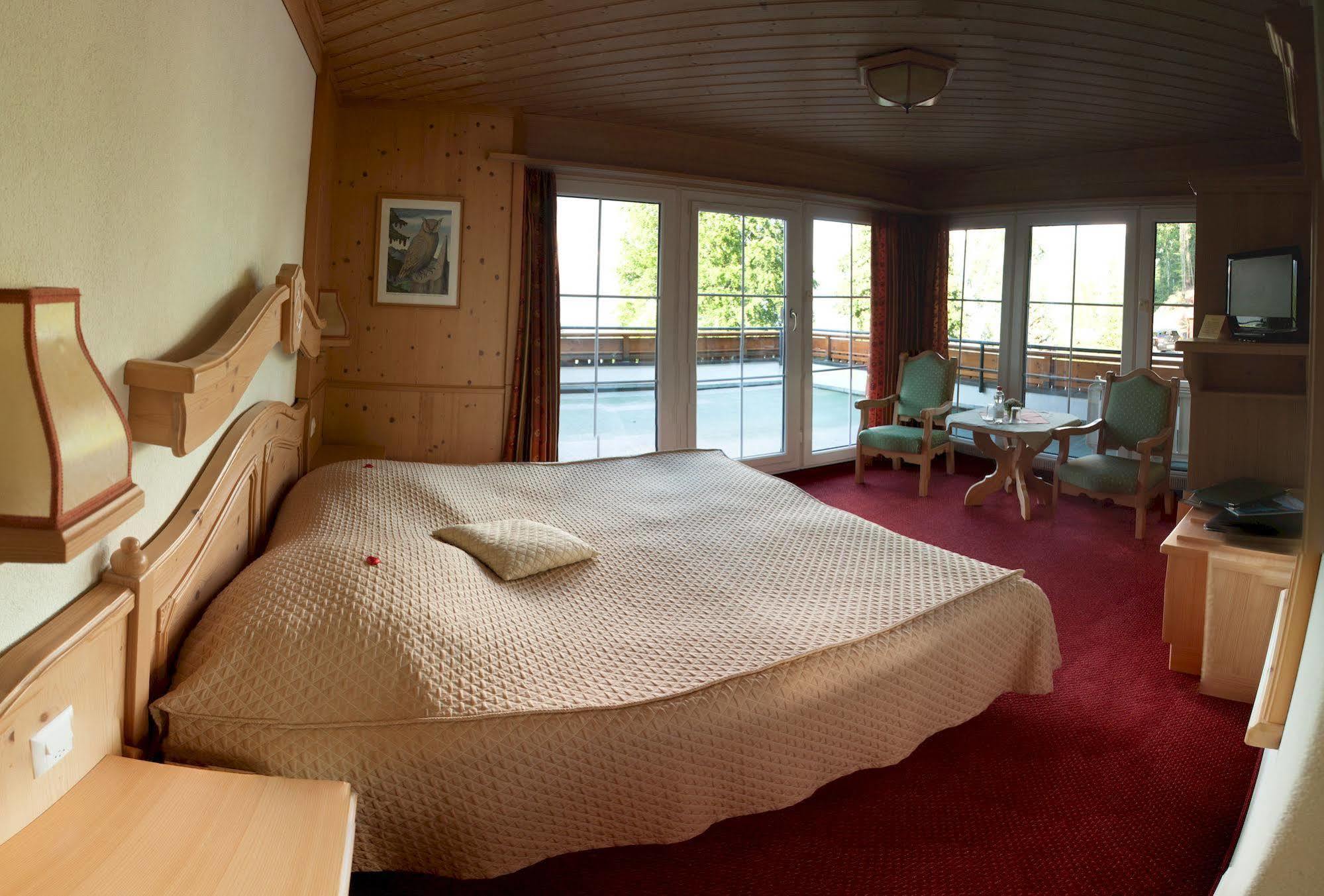 Seehotel Boutique Jaegerhof-Hubertus Faulensee Eksteriør bilde