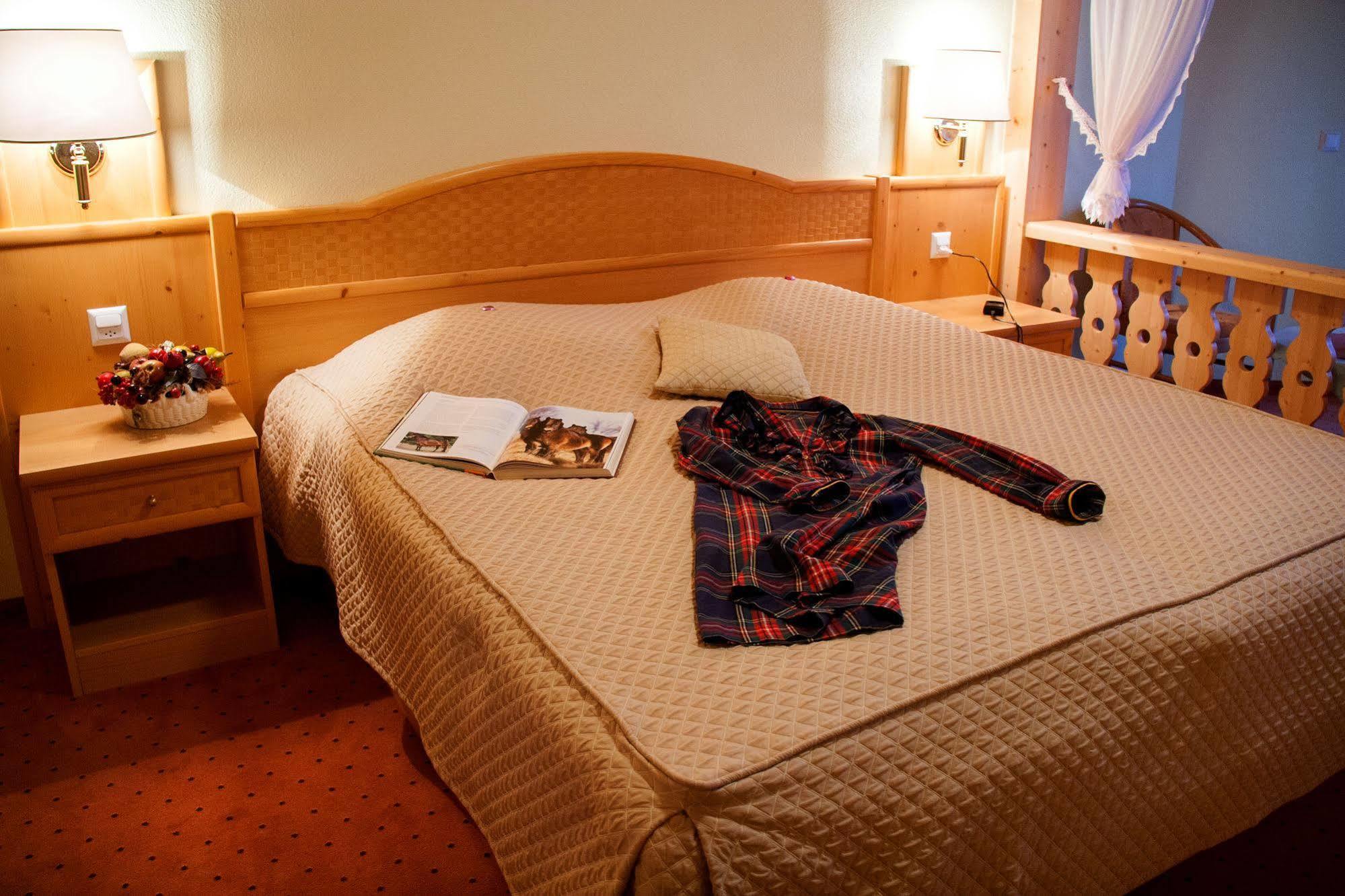 Seehotel Boutique Jaegerhof-Hubertus Faulensee Eksteriør bilde
