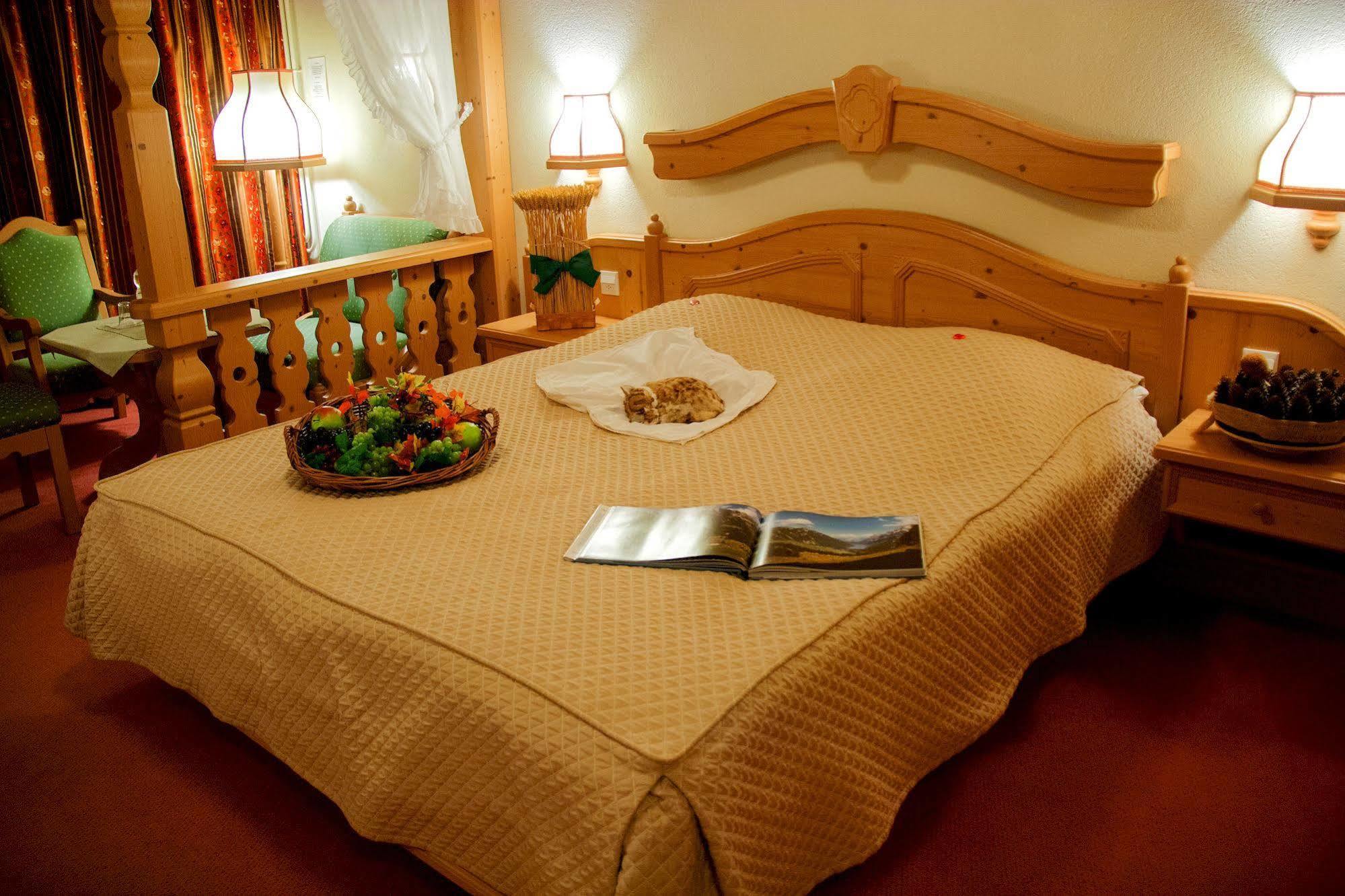 Seehotel Boutique Jaegerhof-Hubertus Faulensee Eksteriør bilde